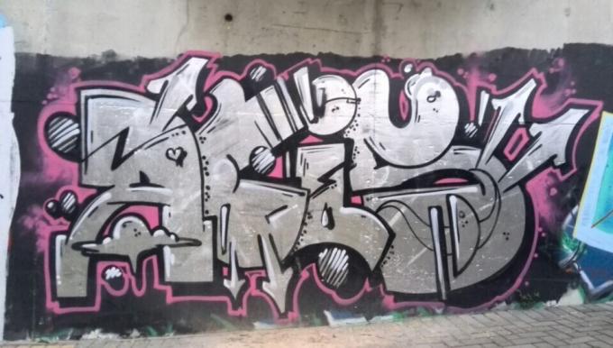 non toxic spray paint for plastic